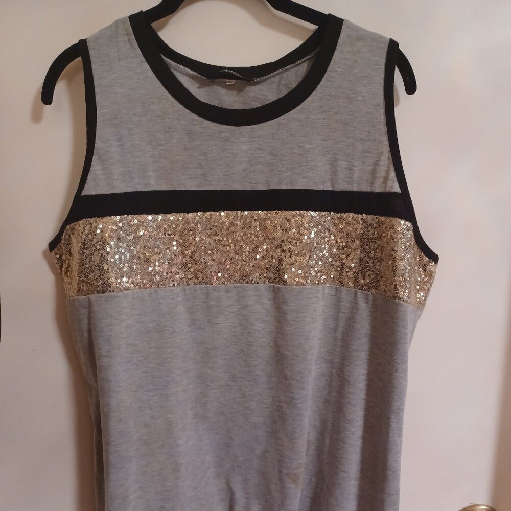 Basico Women's Sleeveless T